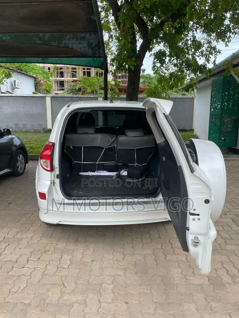 Toyota RAV4 2006 Pearl