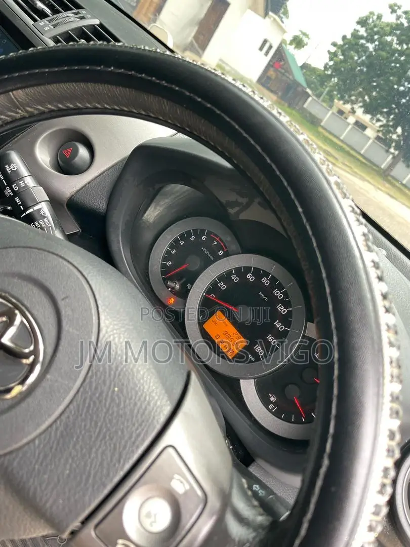 Toyota RAV4 2006 Pearl