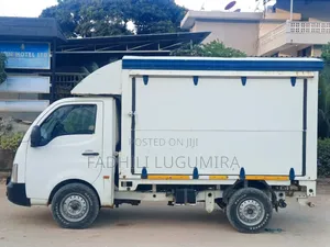 Tata Truck Box Body 2011 White