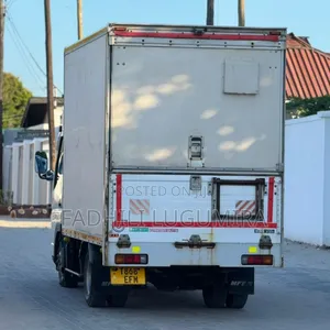 Canter Box Body Inauzwa