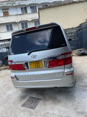 Toyota Alphard 2.4 Petrol AWD 2005 Silver