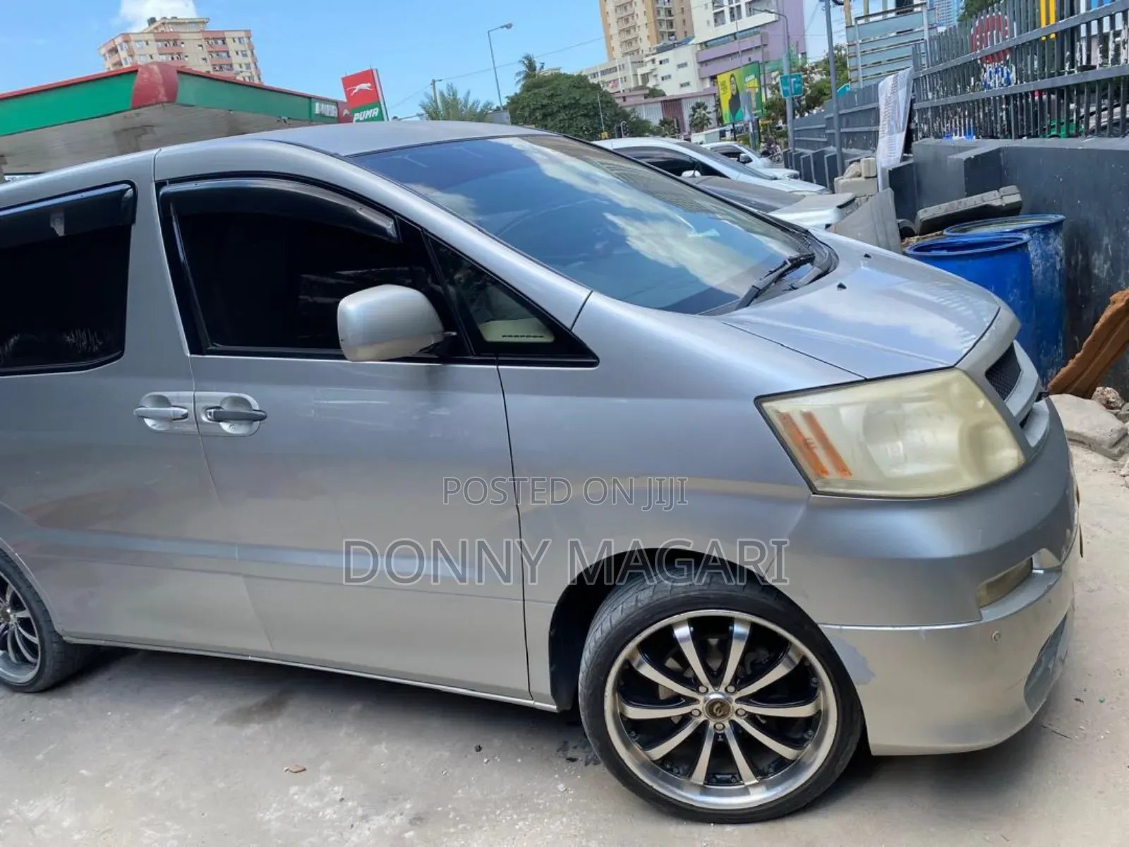 Toyota Alphard 2.4 Petrol AWD 2005 Silver