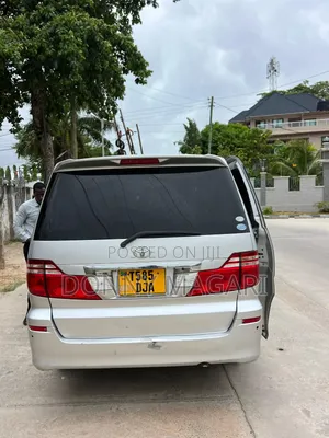 Toyota Alphard 2.4 Petrol AWD 2006 Silver