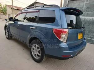 Subaru Forester 2.5X 2010 Blue