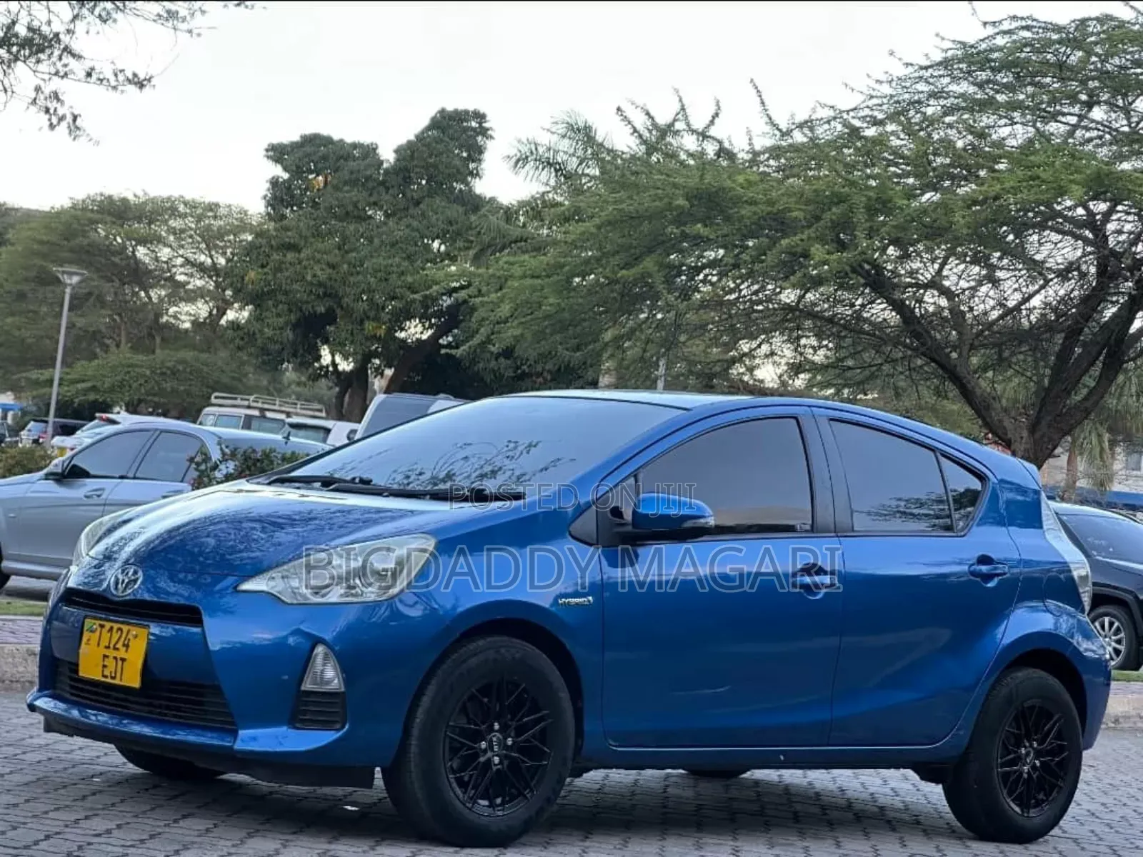 Toyota Aqua 2013 Blue