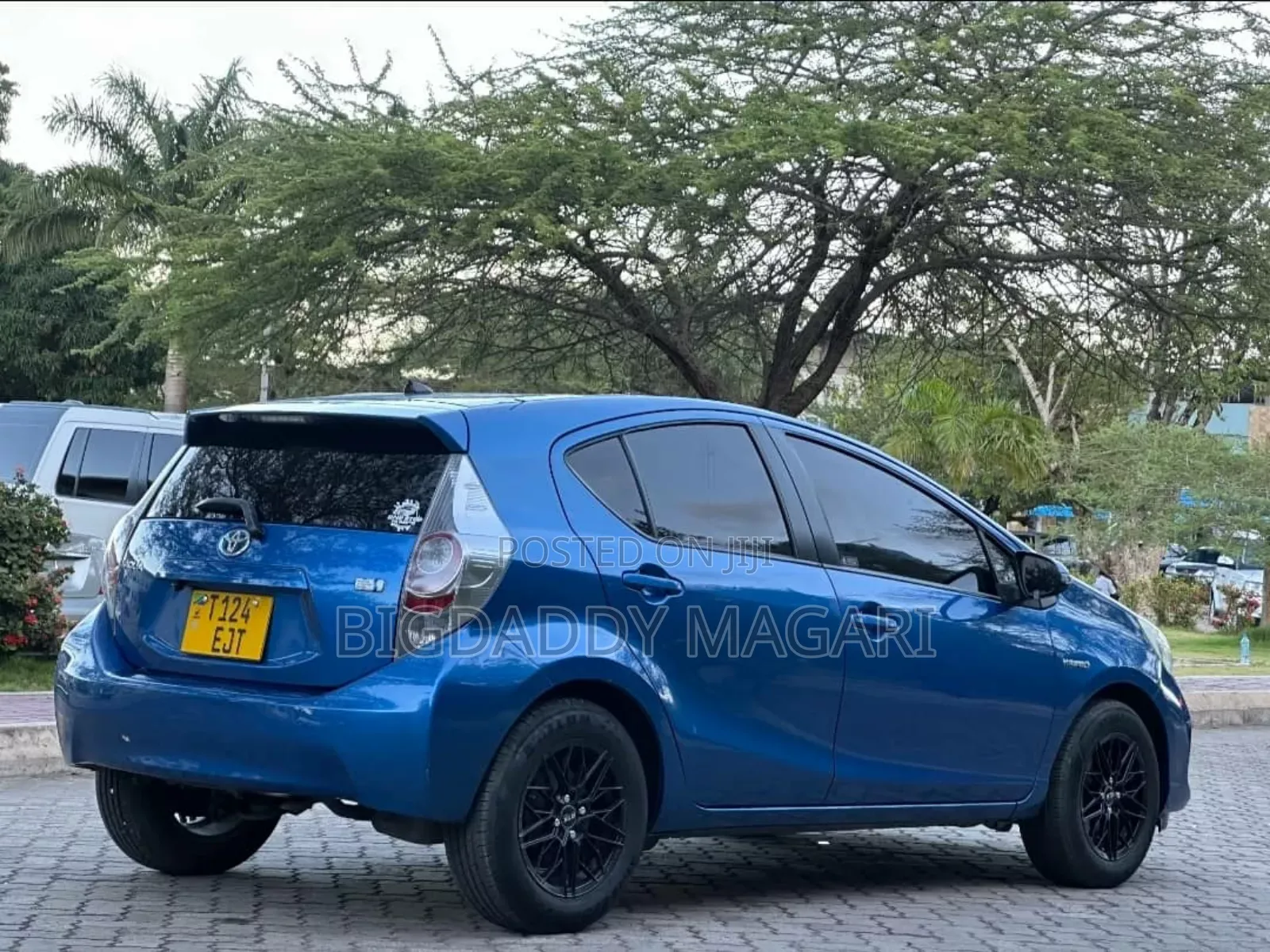 Toyota Aqua 2013 Blue