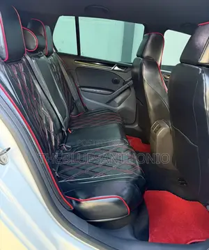 Volkswagen Golf 2011 Pearl