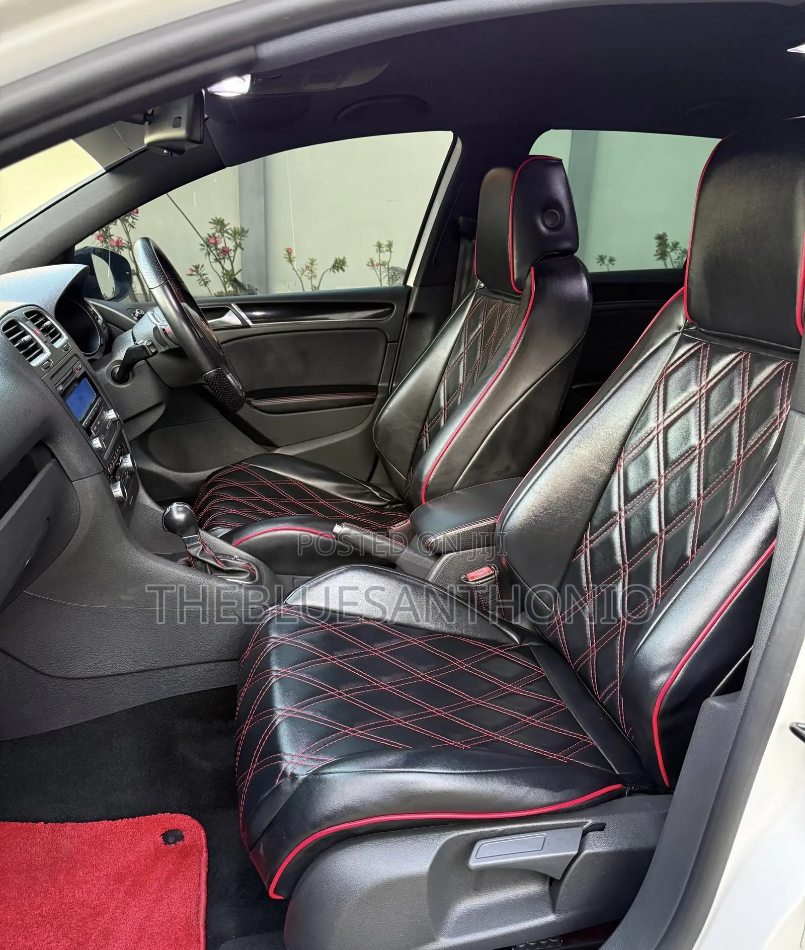 Volkswagen Golf 2011 Pearl