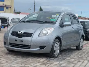 Toyota Vitz 2012