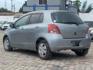 Toyota Vitz 2012