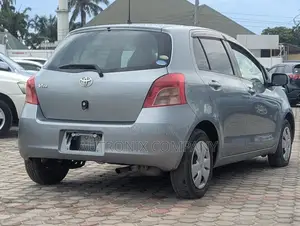 Toyota Vitz 2012