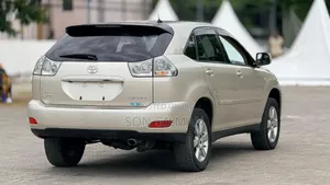 Toyota Harrier 2003 Gold