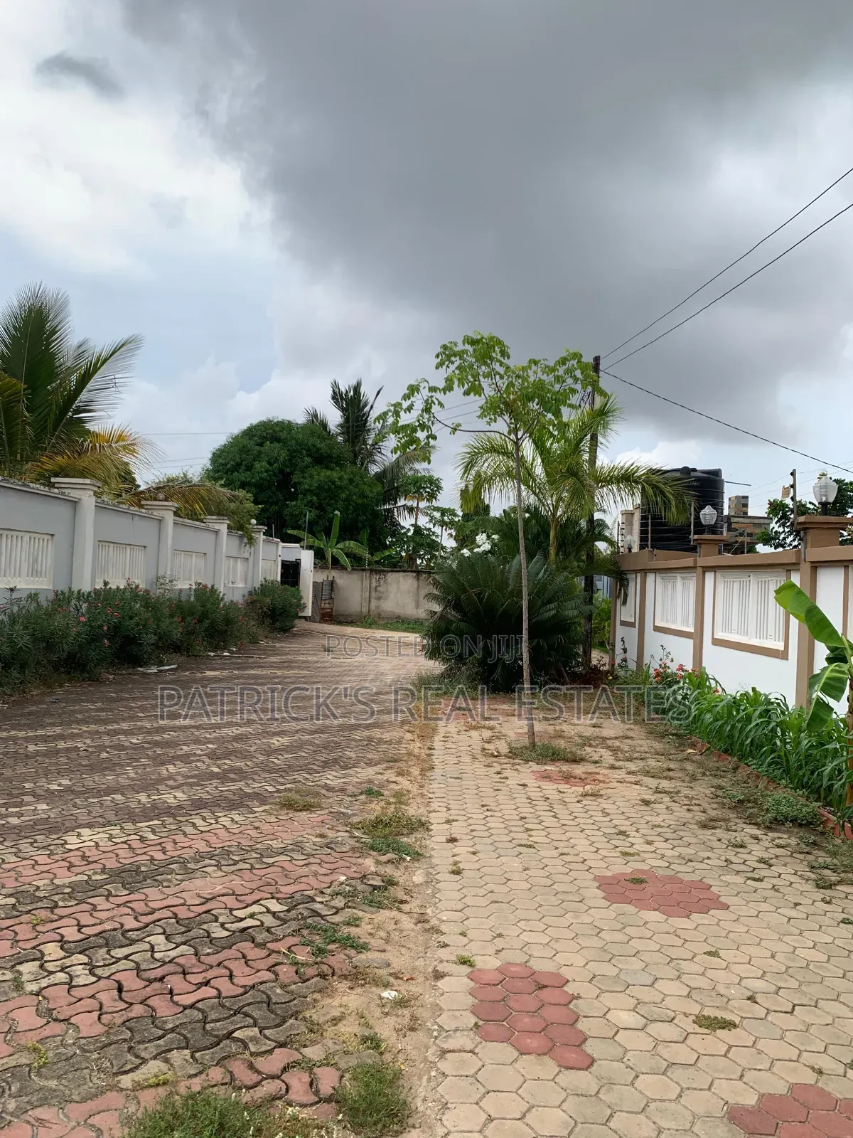 Furnished 3bdrm House in Patrick'S Real, Bunju for sale