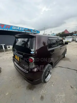 Toyota Corolla Rumion 2009 Maroon