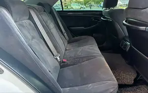 Toyota Crown 2006 White