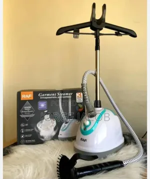 Raf Garment Steamer (Model R3042)