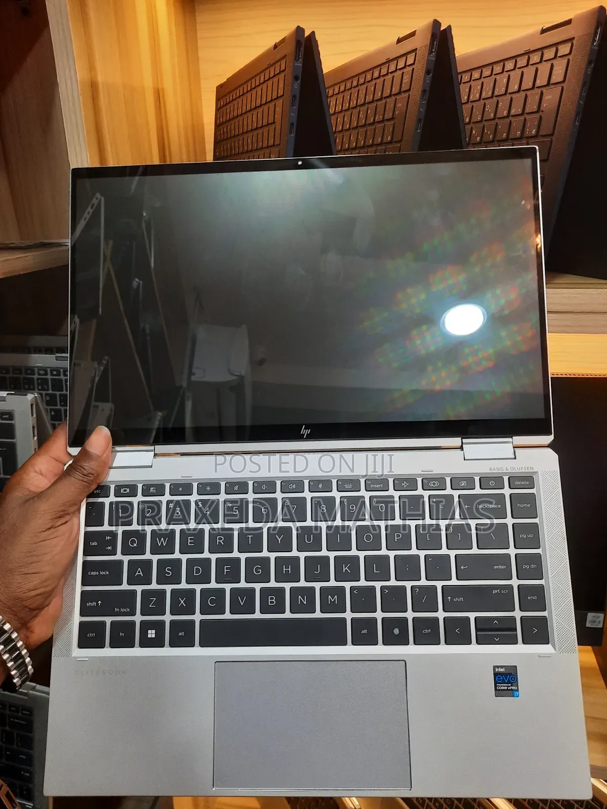 New Laptop HP EliteBook 1040 G8 16GB Intel Core I7 SSD 512GB