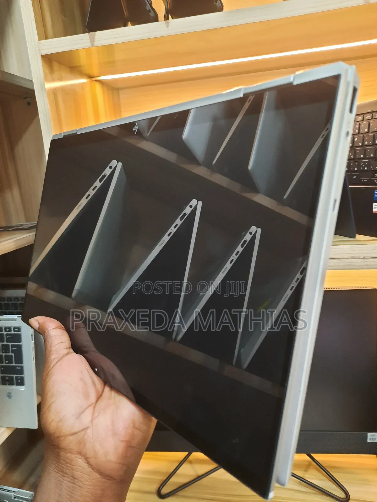 New Laptop HP EliteBook 1040 G8 16GB Intel Core I7 SSD 512GB