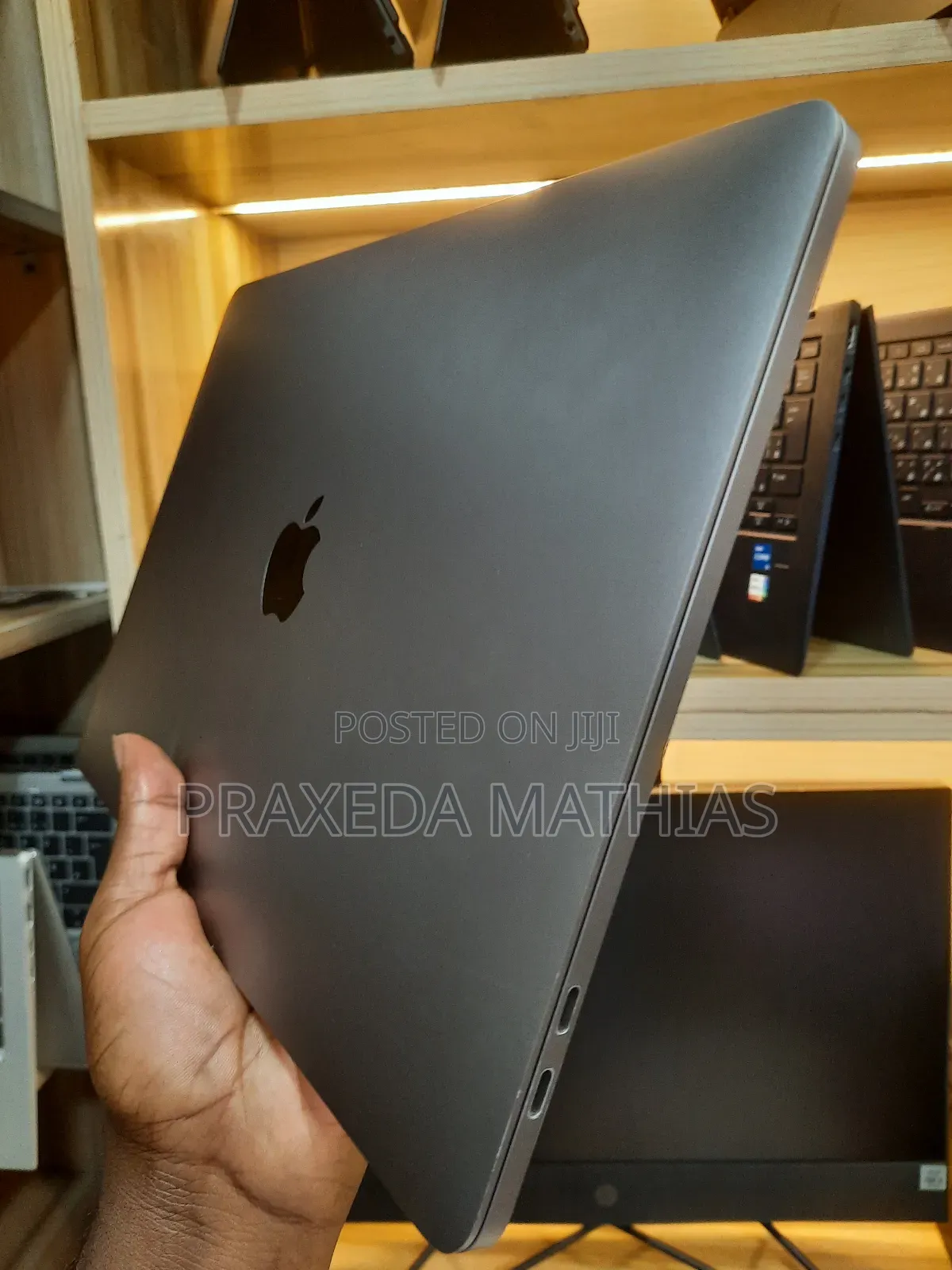 Laptop Apple MacBook Pro 2020 M1 16GB Apple M1 SSD 512GB