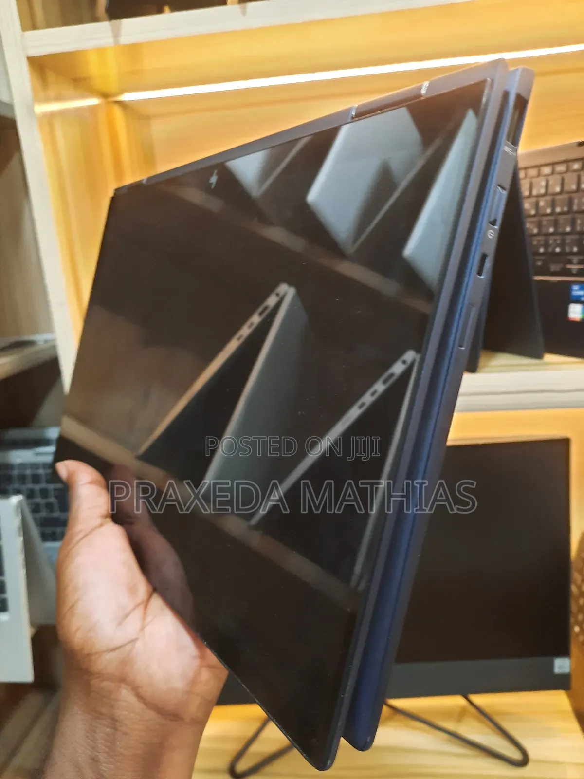 Laptop HP Elite Dragonfly X360 11th Gen 8GB Intel Core I5 SSD 256GB
