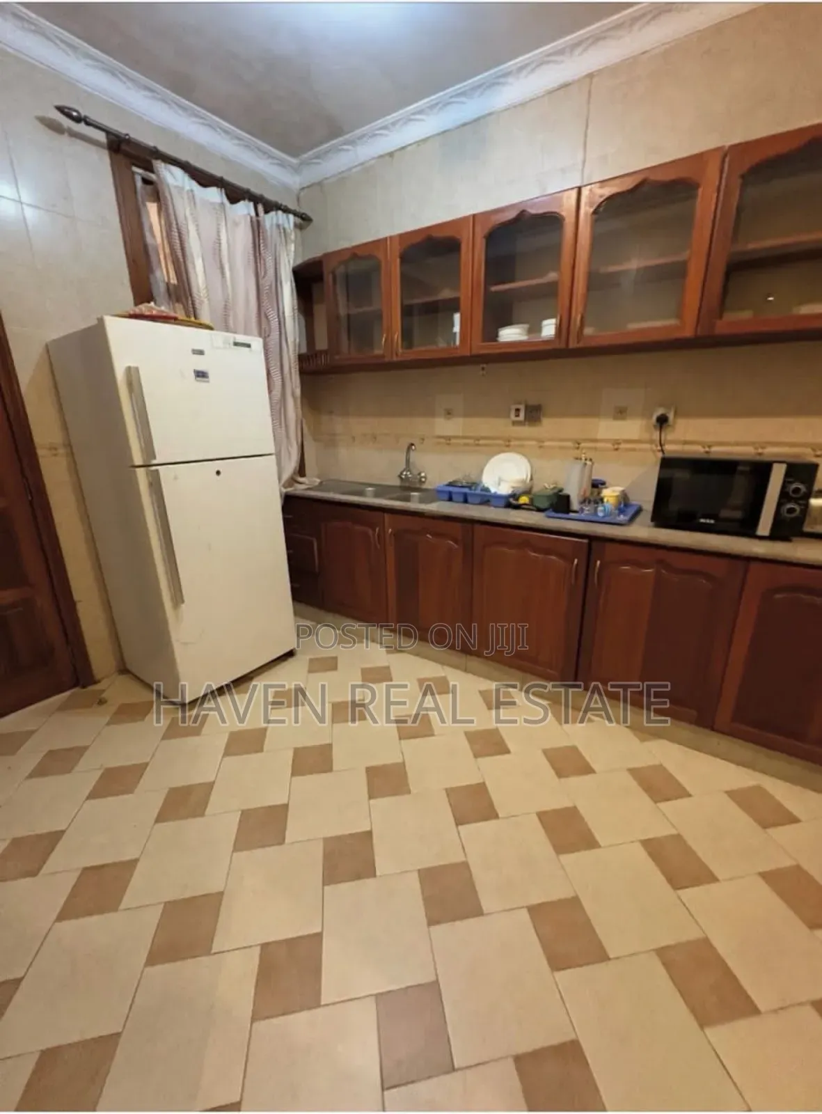 Furnished 8bdrm House in Msasani for rent