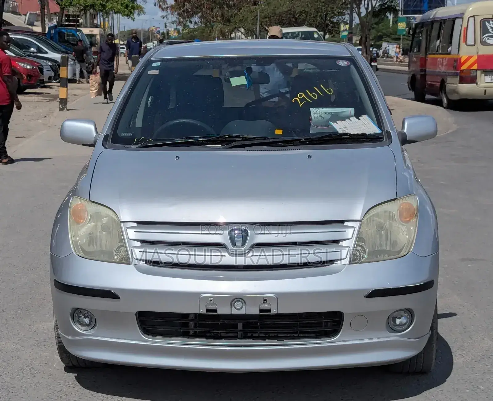 Toyota IST 2002 Silver