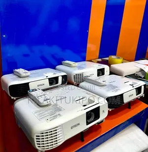 Epson Projector X39,X41 X49 Used Im Good Condition