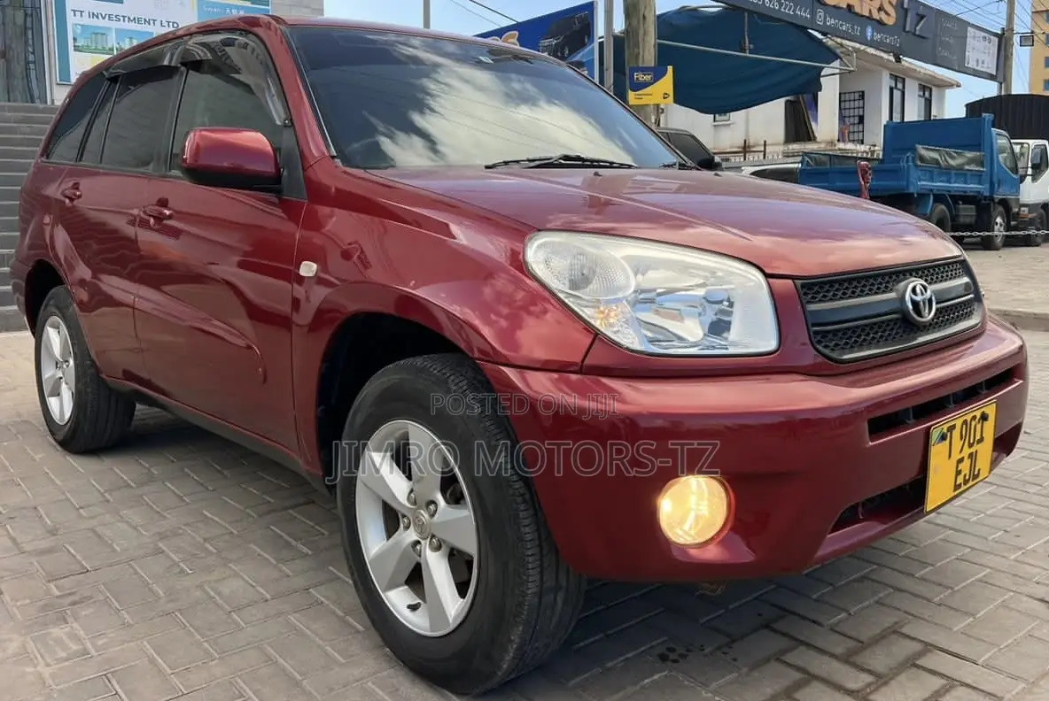Toyota RAV4 2010 Red