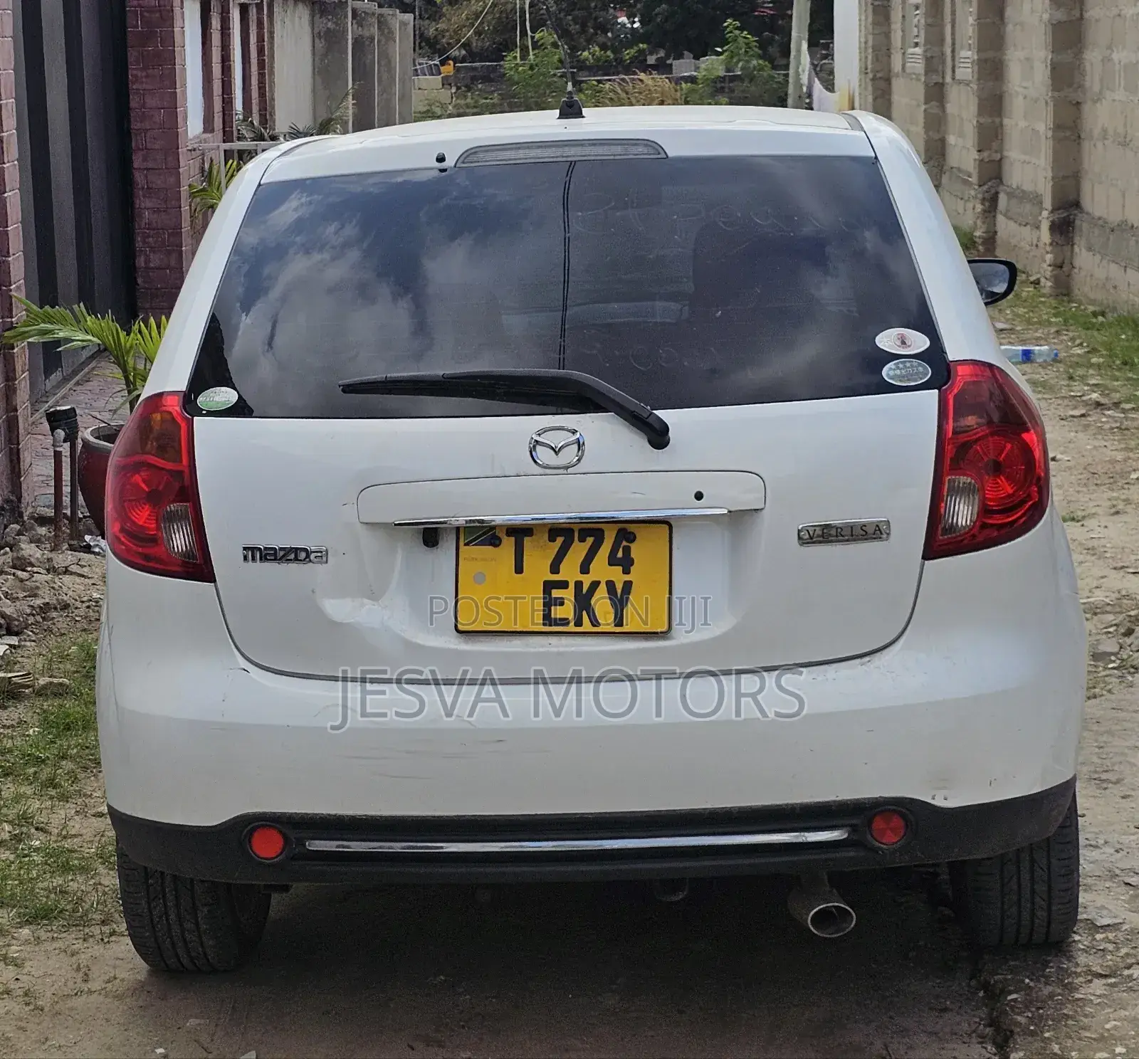 Mazda Verisa 2009 Pearl