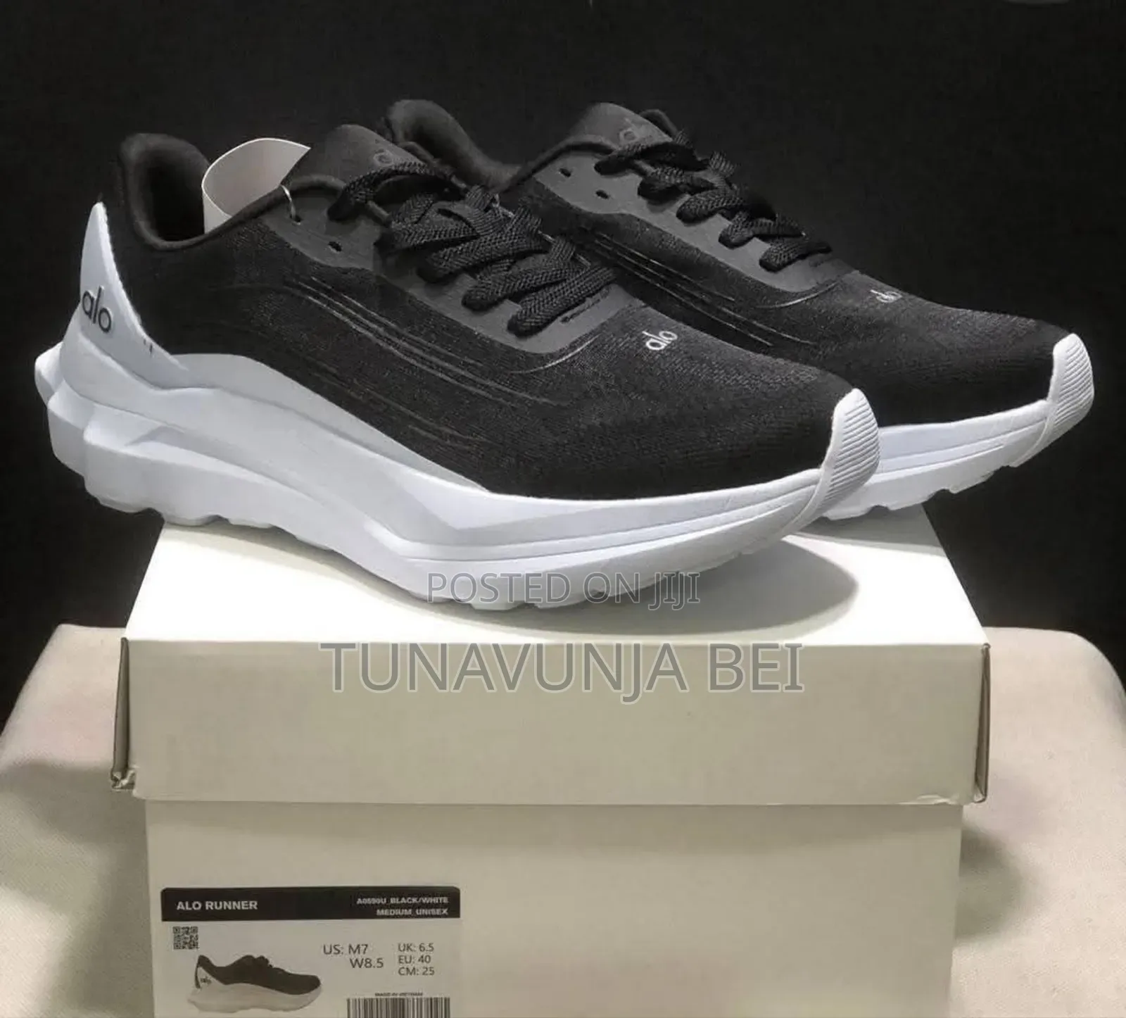 Alo Yogaa Sneakers Og