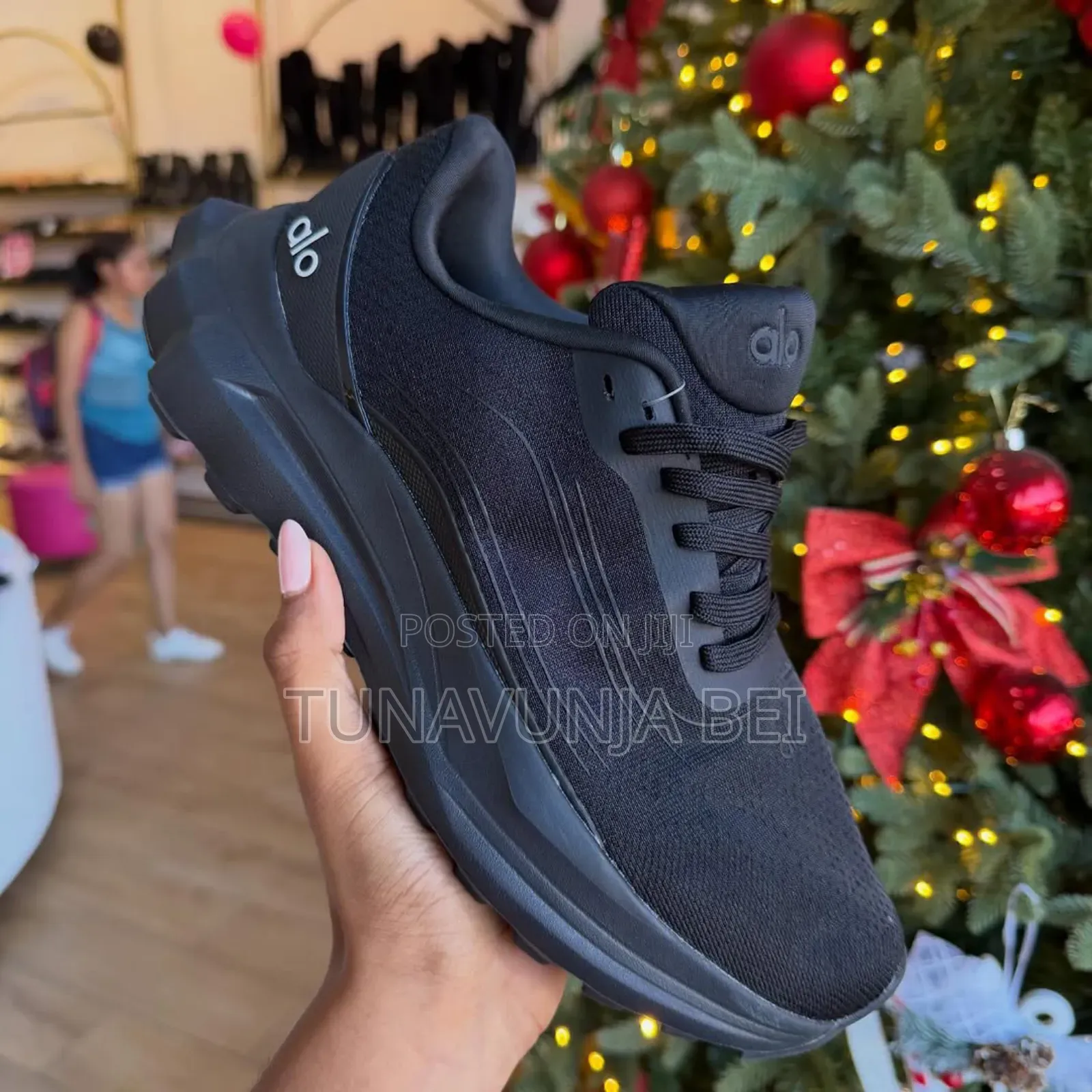 Alo Yogaa Sneakers Og