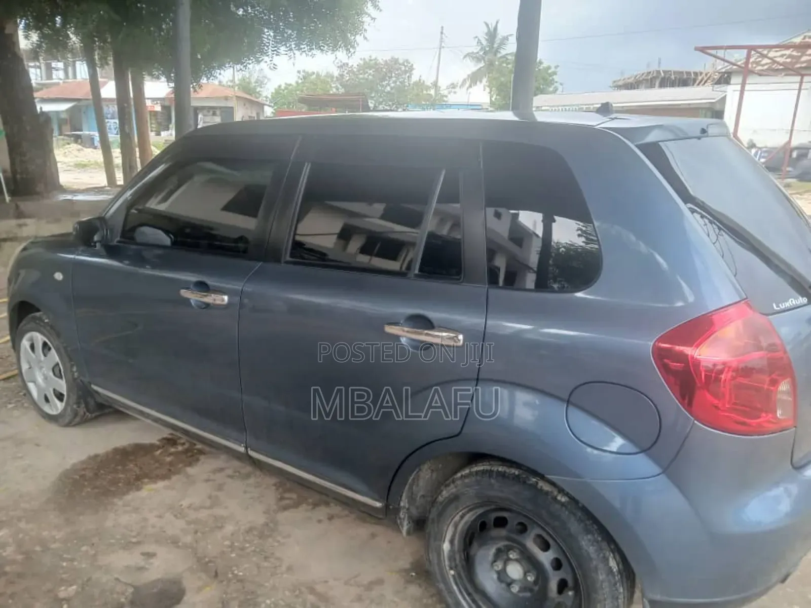 Mazda Verisa 2009 Gray