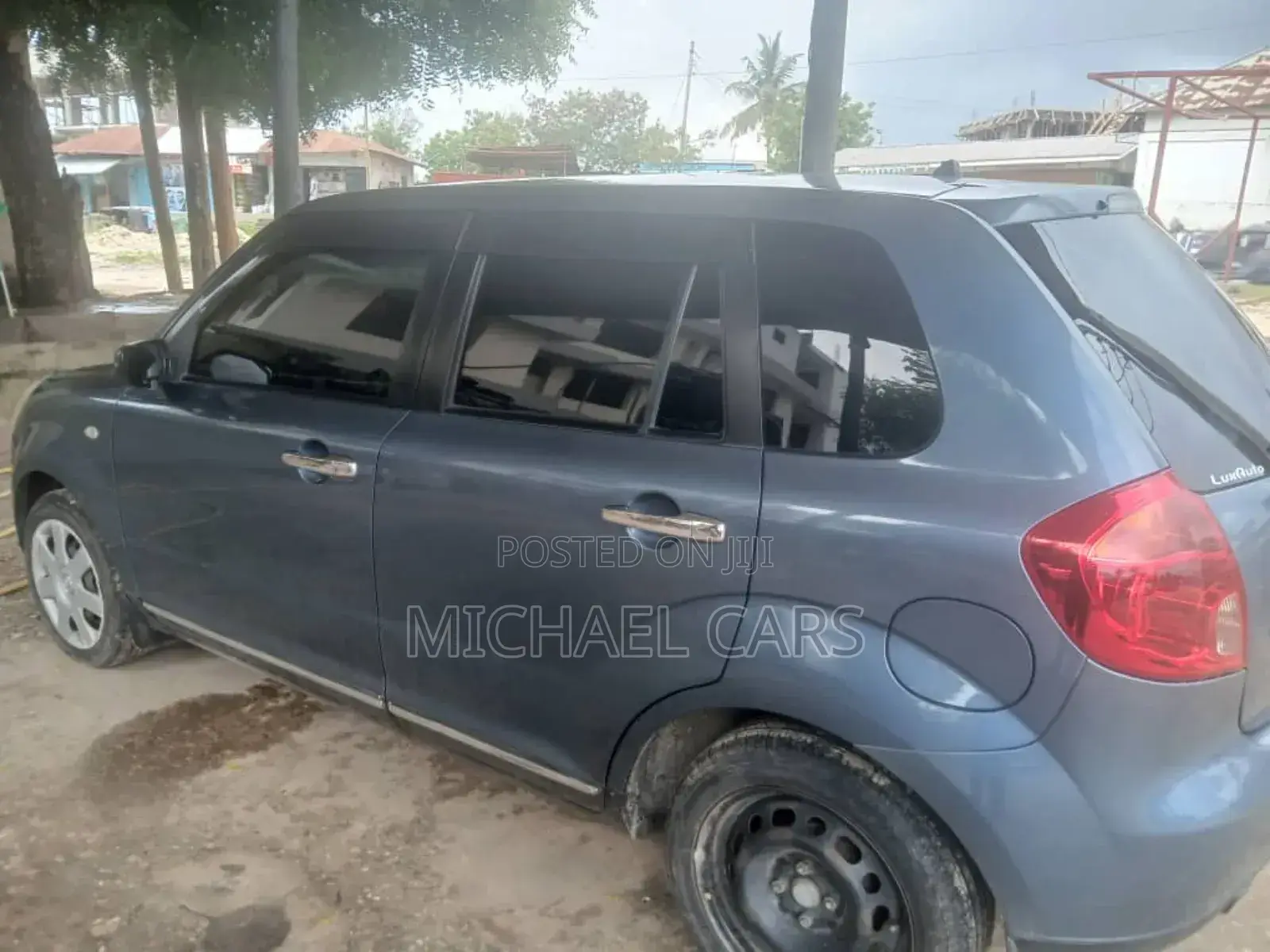 Mazda Verisa 2009 Gray