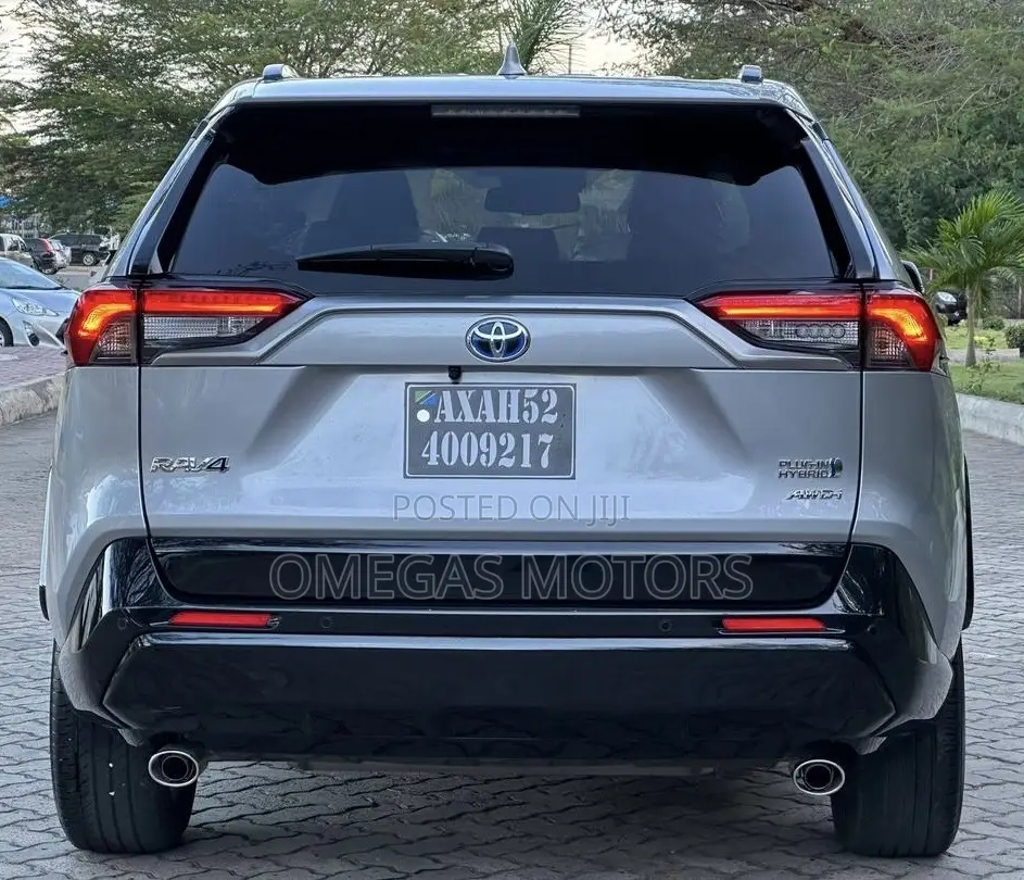 Toyota RAV4 Plug-In Hybrid 2025 Gray