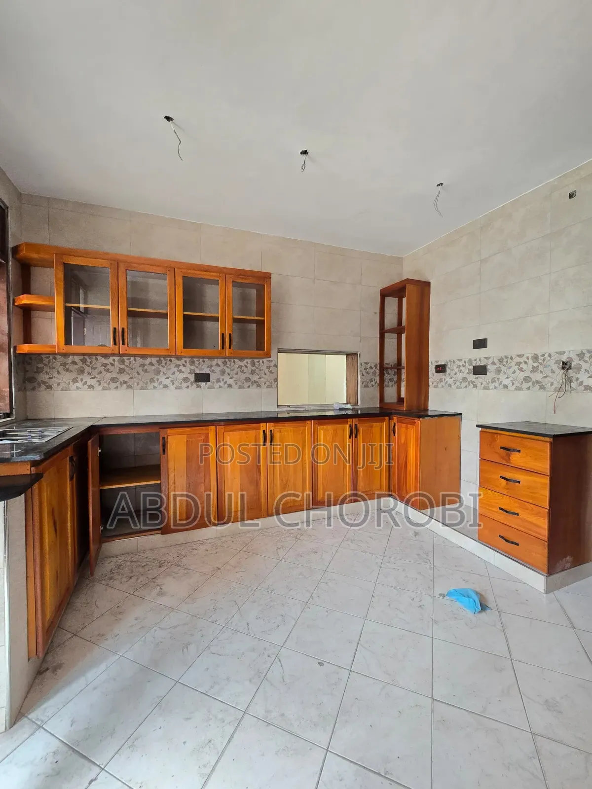 6bdrm Bungalow in Mikocheni for rent