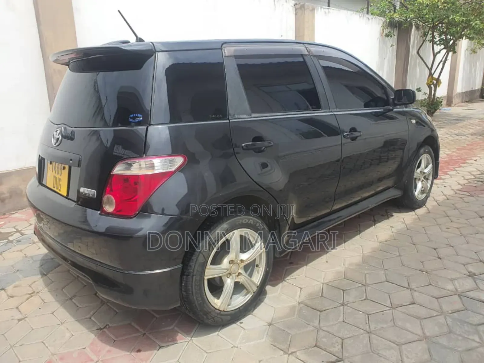 Toyota IST 2005 Black