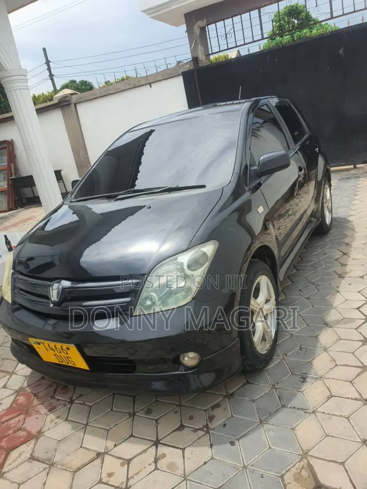 Toyota IST 2005 Black