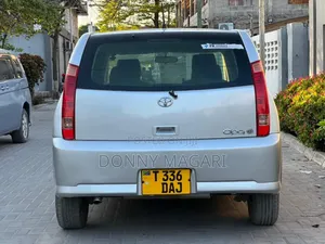 Toyota Opa 1.8 AWD 2005 Silver