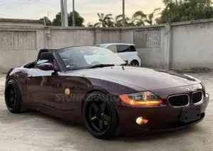 BMW Z4 2005 Maroon