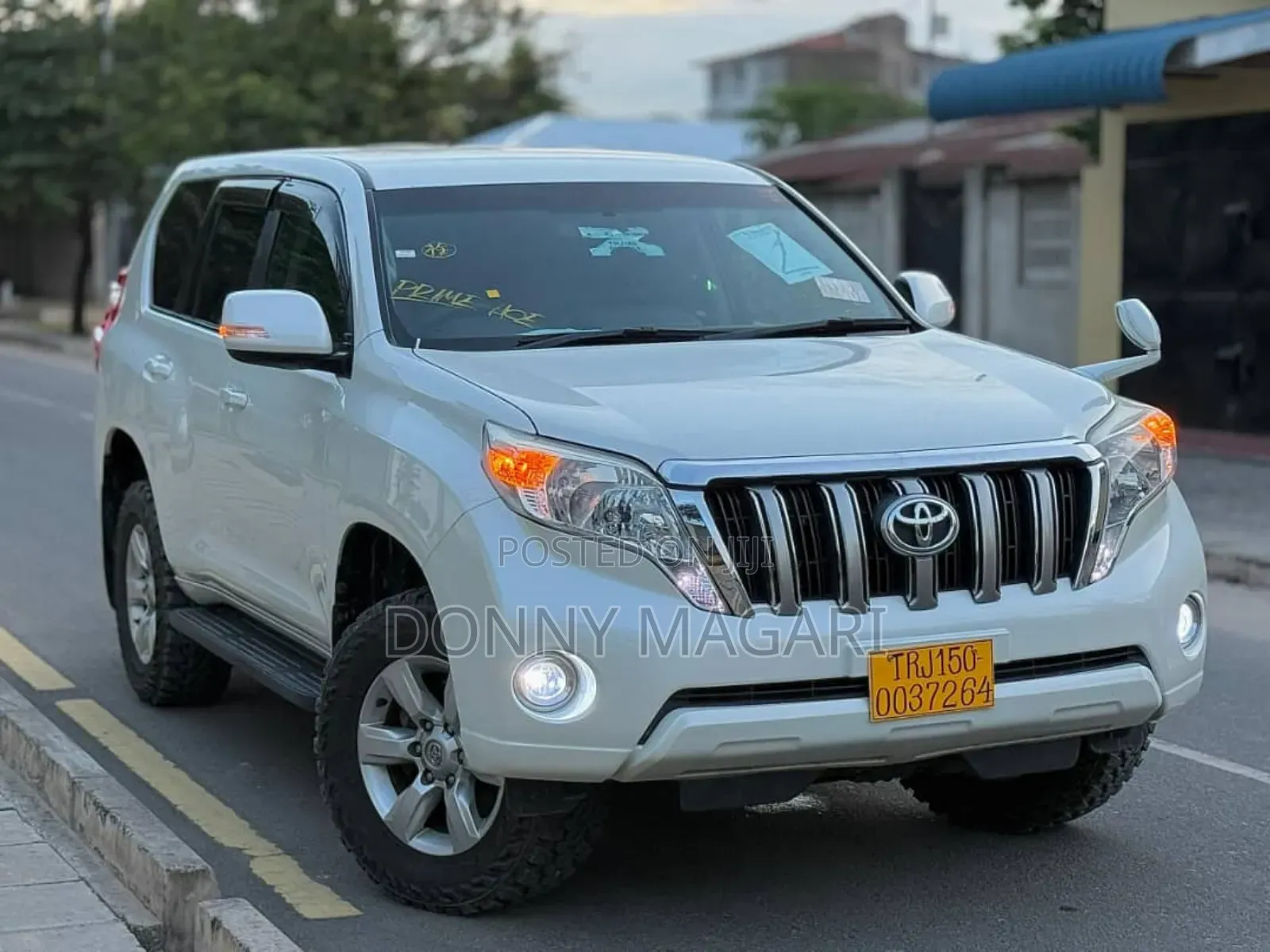 Toyota Land Cruiser 2018 White