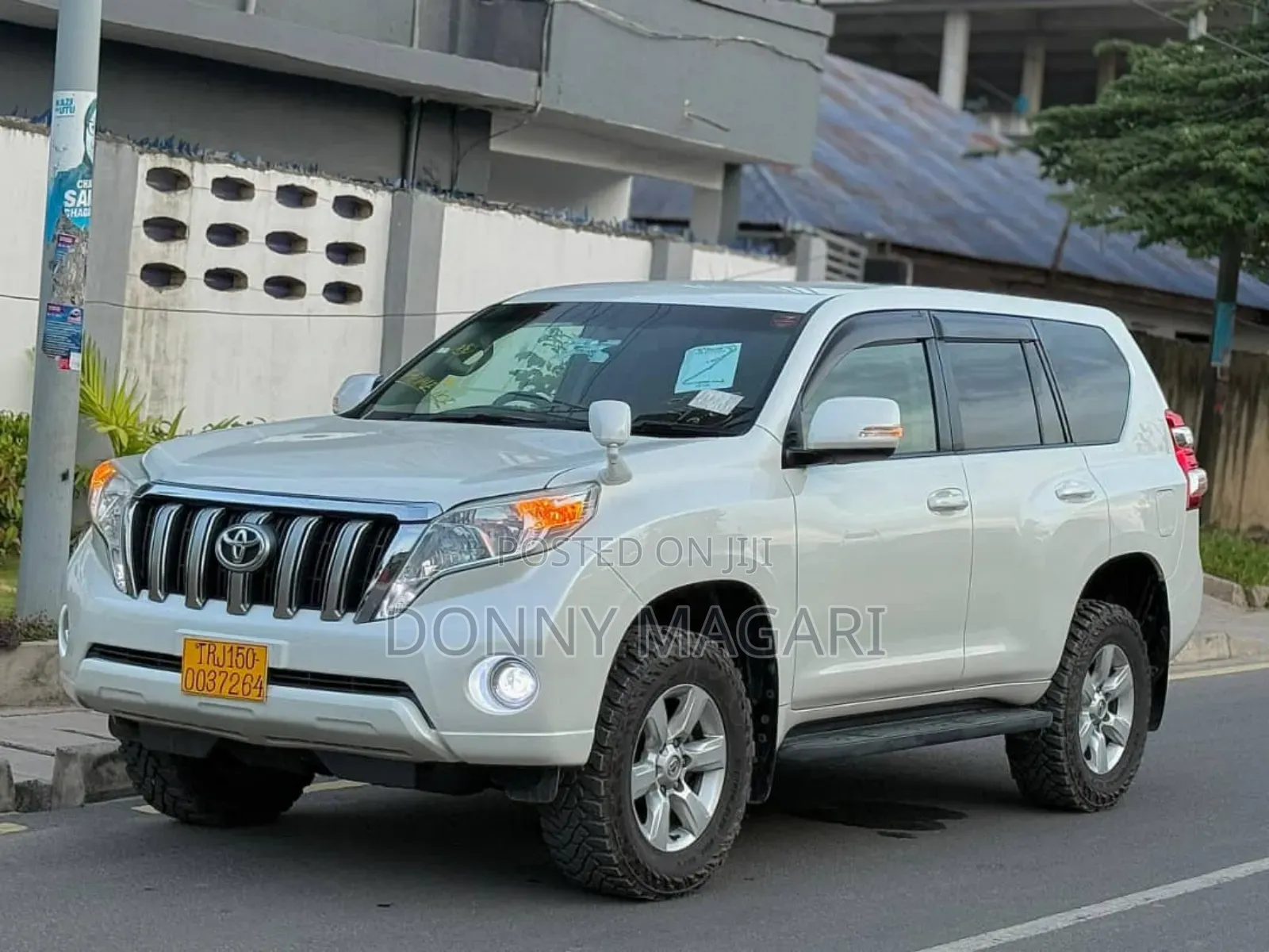 Toyota Land Cruiser 2018 White