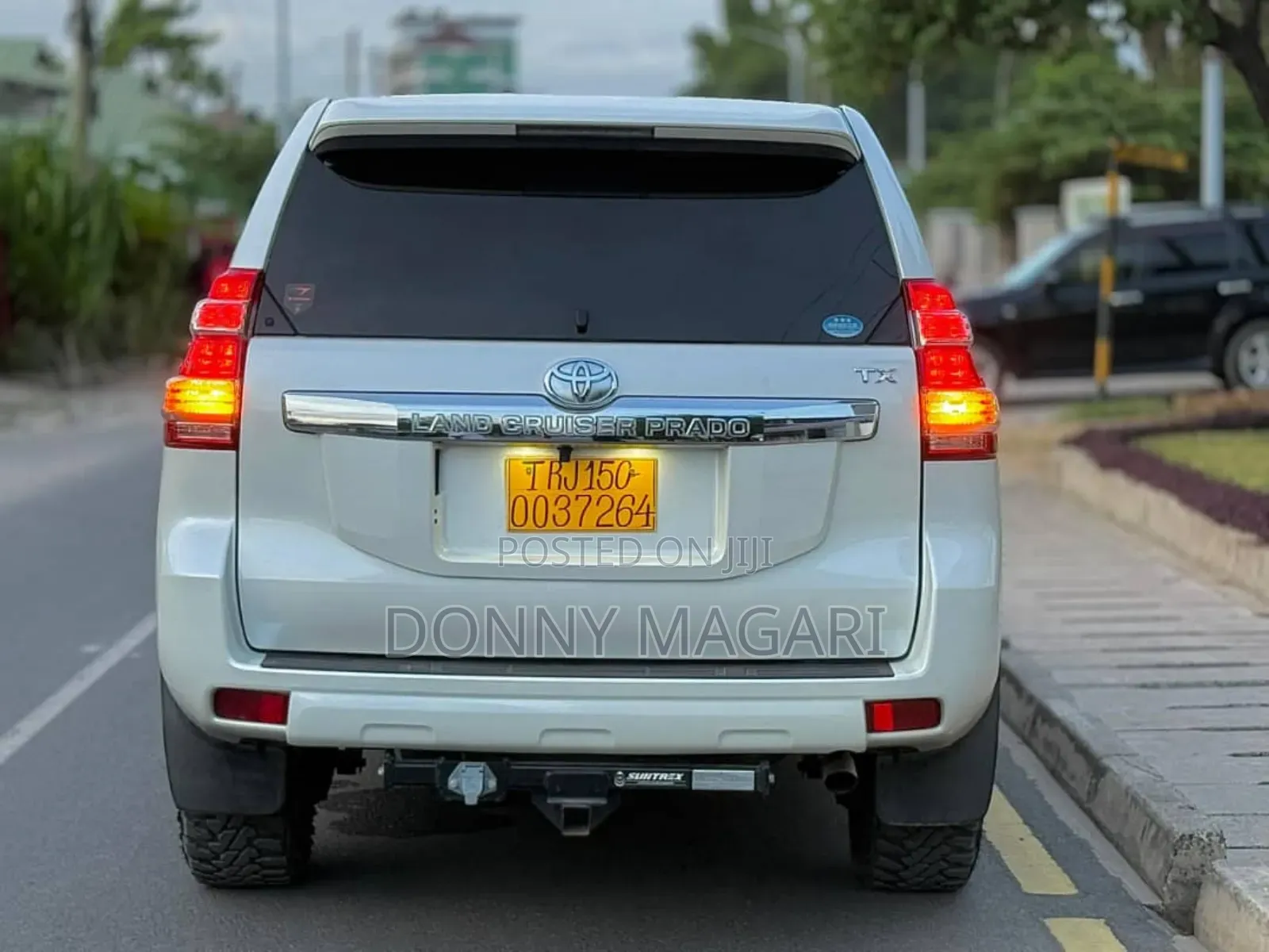 Toyota Land Cruiser 2018 White
