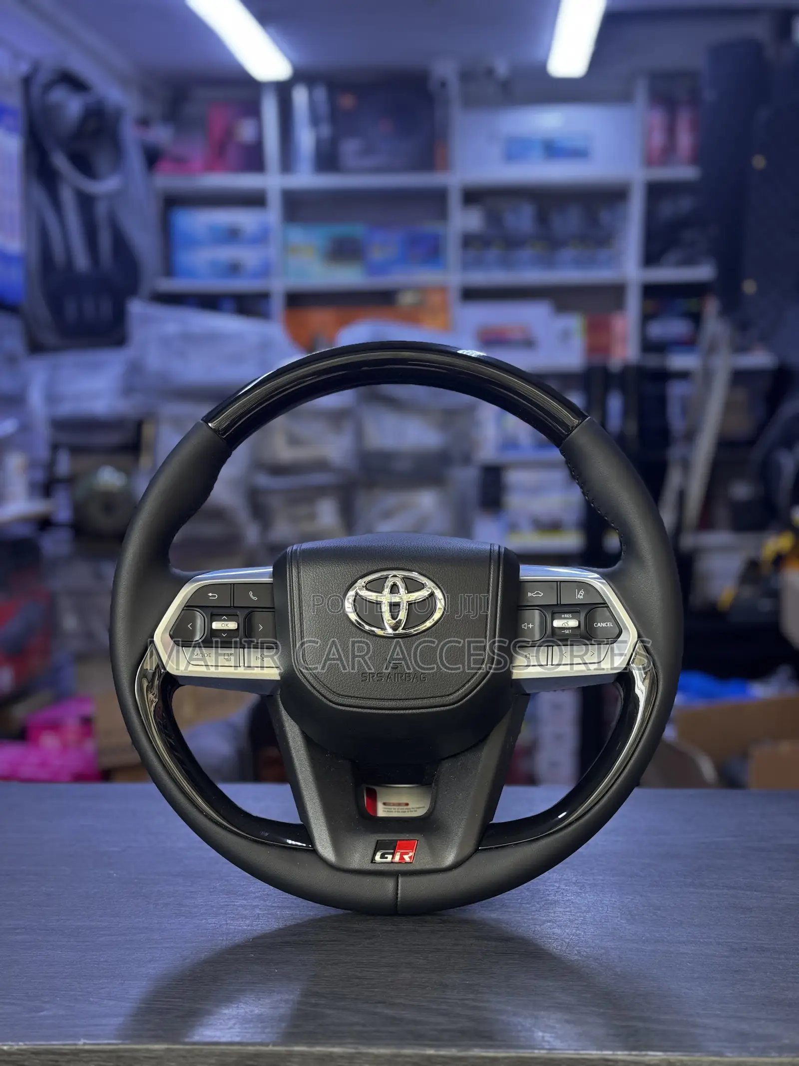 Aftermarket Steering Full Option Silver Black Round