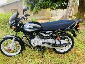 Bajaj Boxer 125 2025 Black