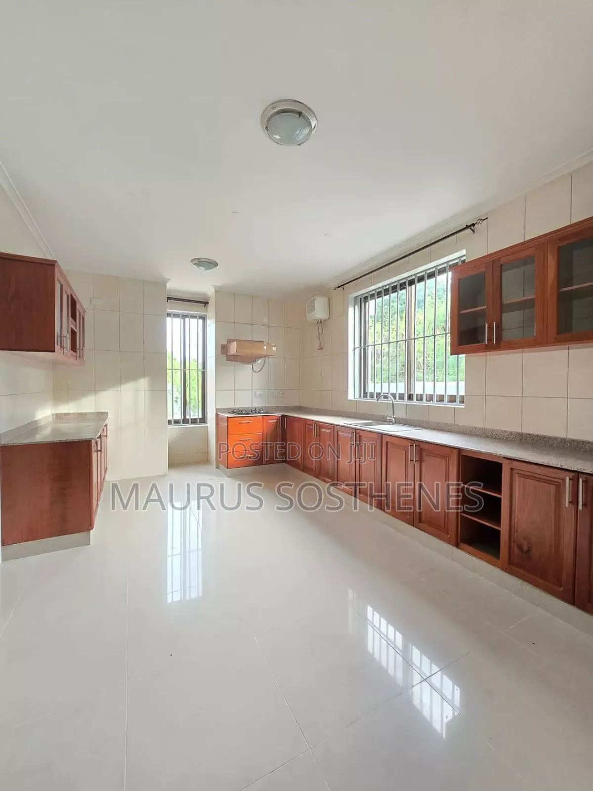 4bdrm Villa in Ada Estate for rent
