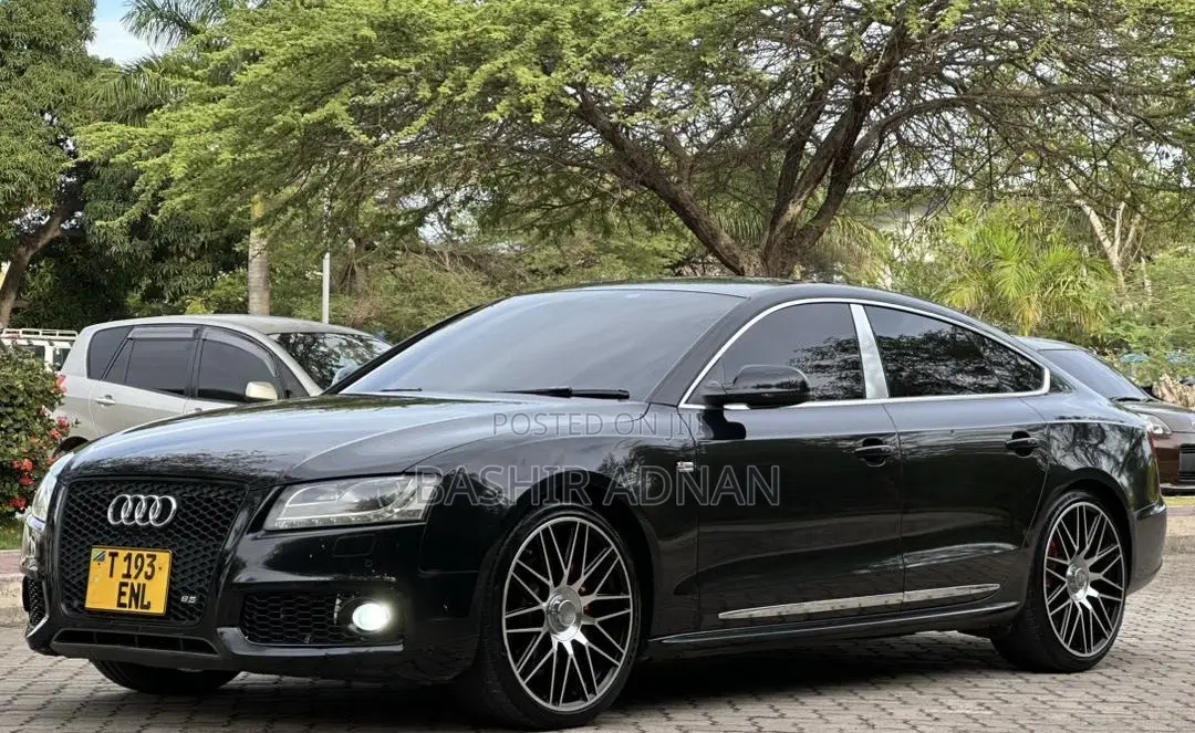 Audi A5 2.0T Premium Quattro 2010 Black