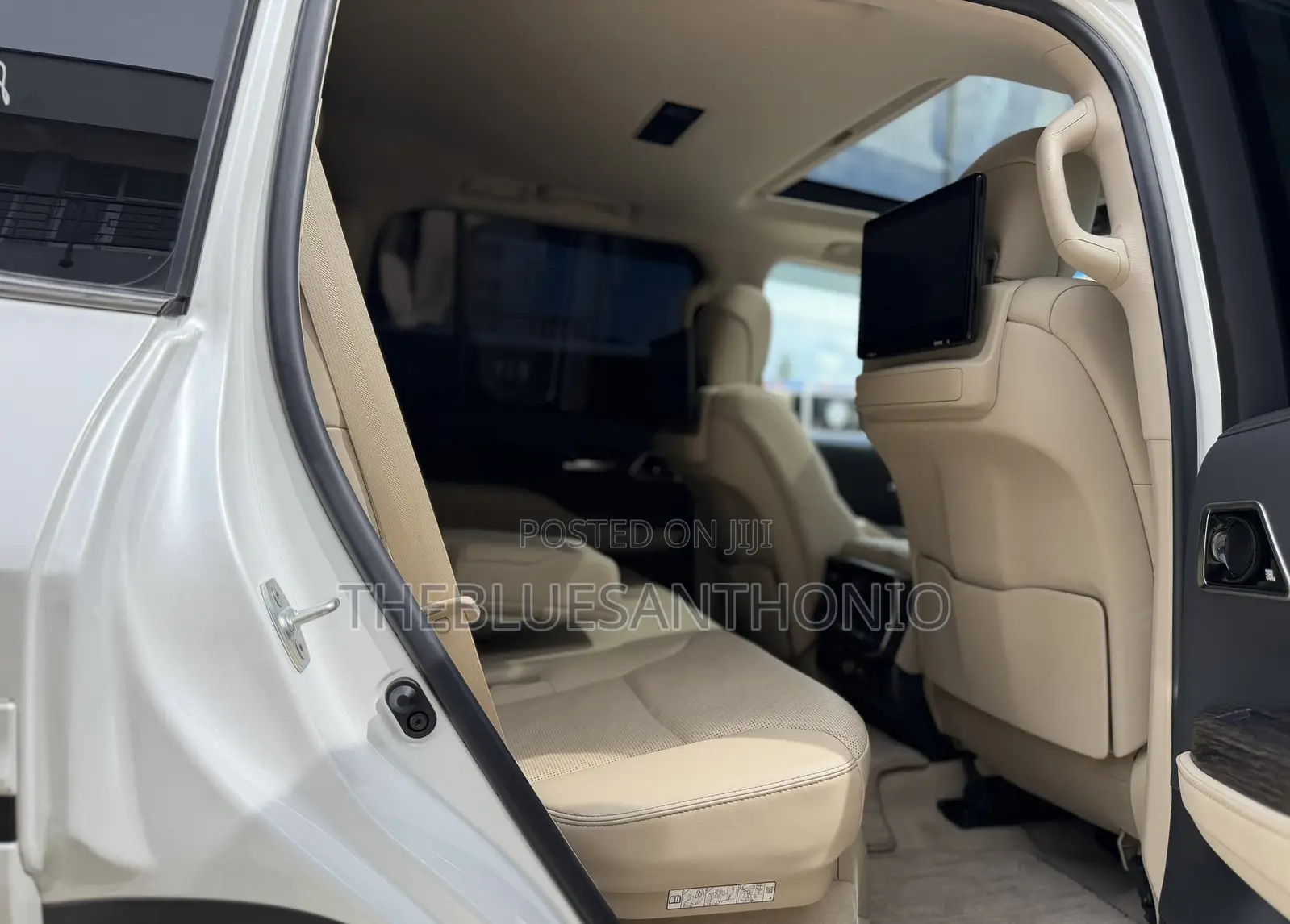 Toyota Land Cruiser 2023 White