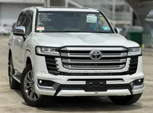 Toyota Land Cruiser 2023 White