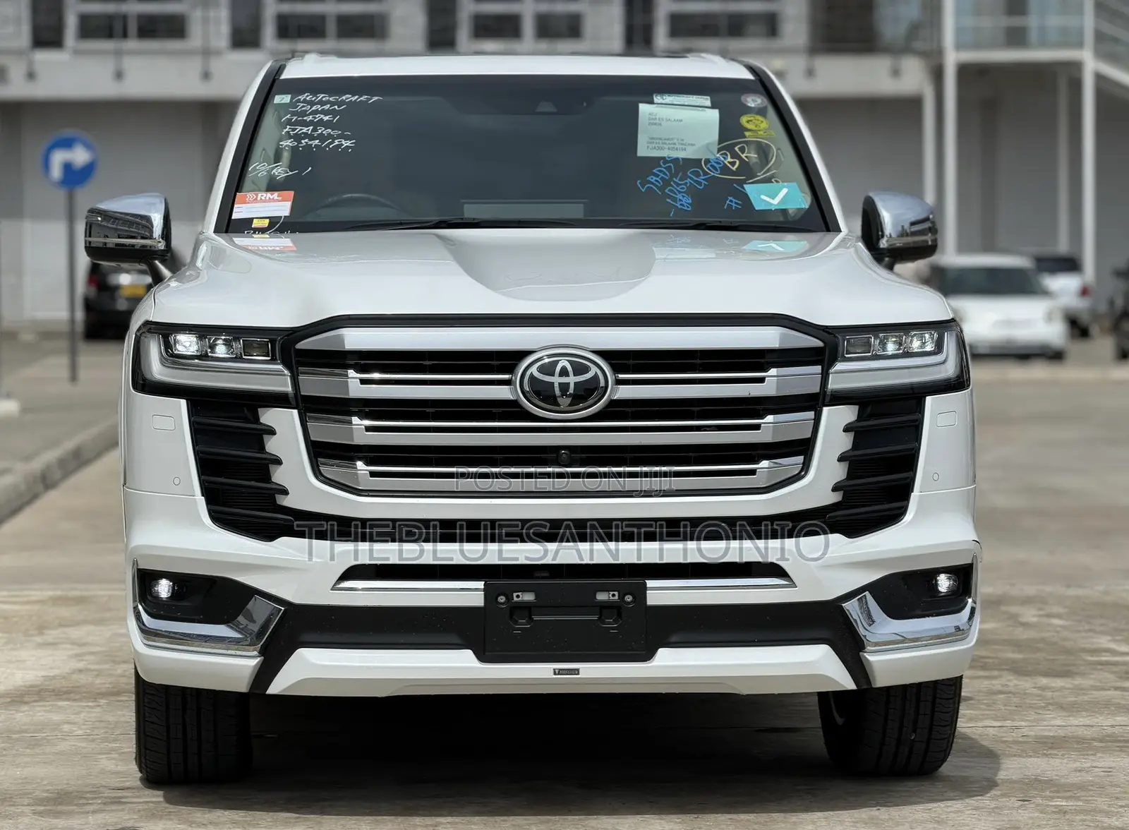 Toyota Land Cruiser 2023 White