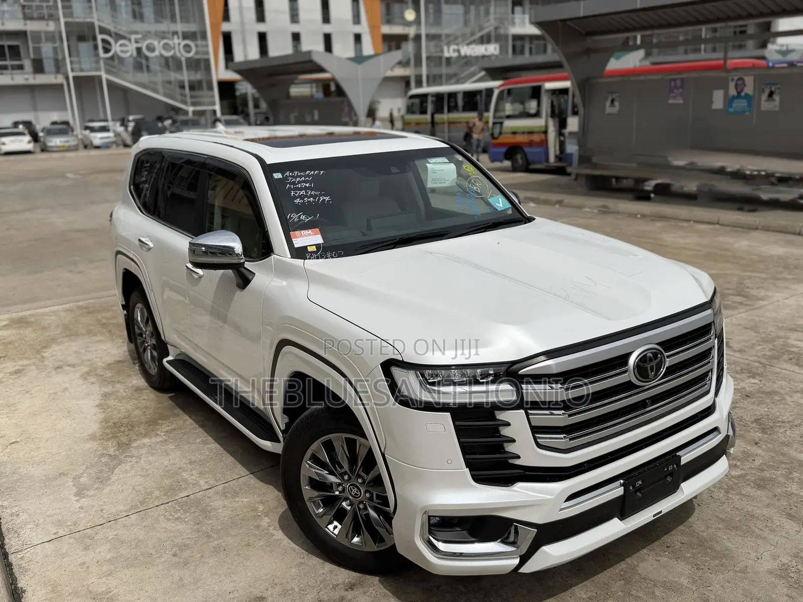 Toyota Land Cruiser 2023 White